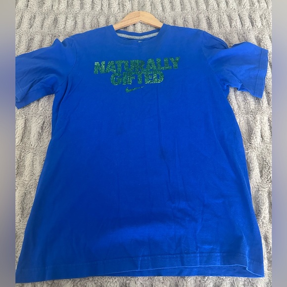 Boys’ Nike Shirt, Size XL - Picture 3 of 5